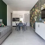 Diana Seafront Aparthotel 3*