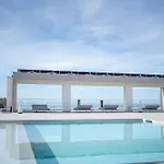 Diana Seafront Aparthotel 3*