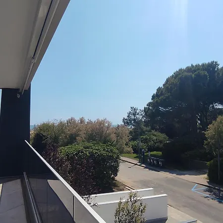 Diana Seafront Апарт-готель 3*