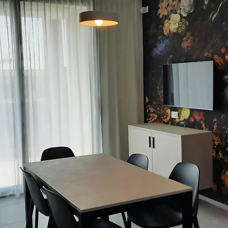 Aparthotel Diana *