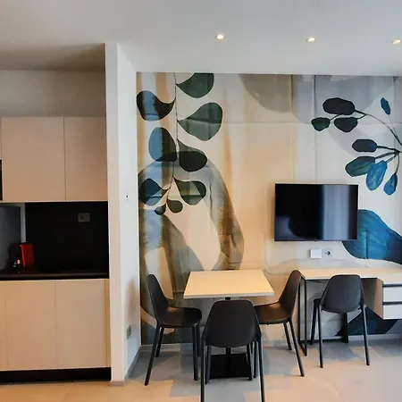 Aparthotel Diana *