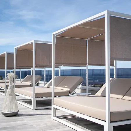 Aparthotel Diana Seafront