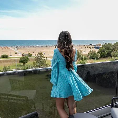 Aparthotel Diana Seafront