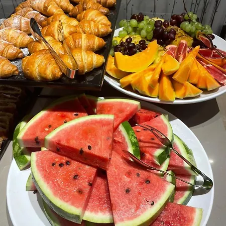 アパートホテル Diana